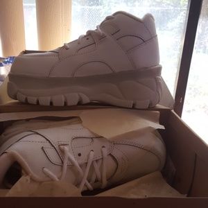 BRAND NEW!! Never worn white shoes
